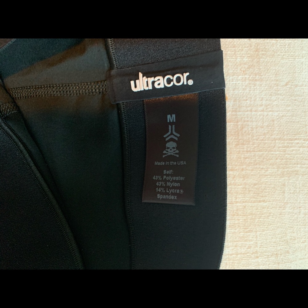 Ultracor Skull Leggings NWT - Picture 3 of 5